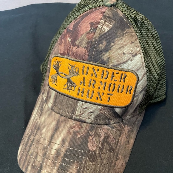 Under Armour Other - Under Armour Hunt Mossy Oak Snap back